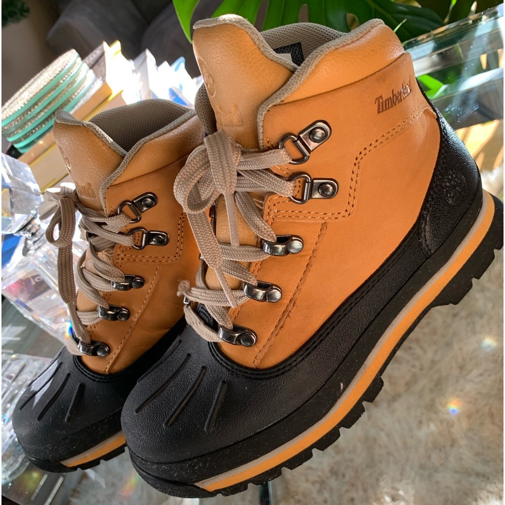 **SOLD**Timberland Youth Euro Hiker Shell-Toe Boots Wheat Nubuck, Size 3.5